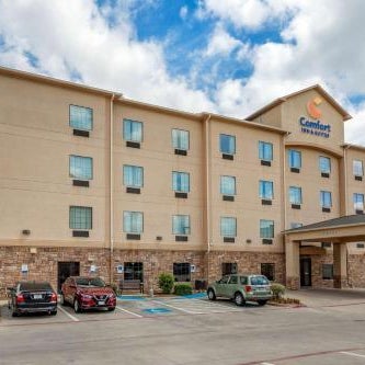 Comfort Inn & Suites Paris Thumbnail