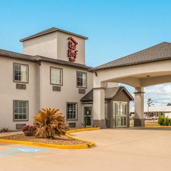 Red Roof Inn & Suites Lake Charles Thumbnail