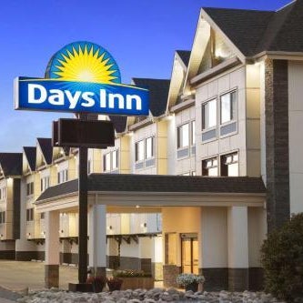 Days Inn by Wyndham Calgary Northwest Thumbnail