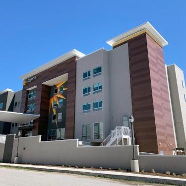 La Quinta Inn & Suites by Wyndham Galveston North at I-45 Thumbnail