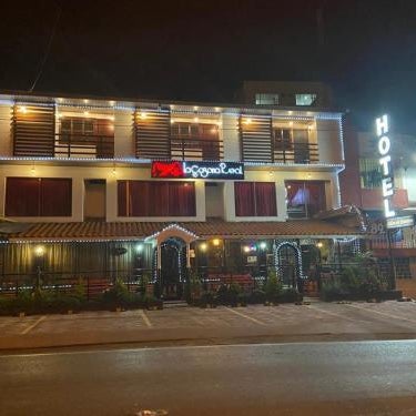 Royal Springs Hotel