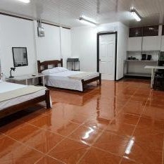 Sleep&Go! Cabina Cuadruple en Siquirres Centro - and rafting tour!