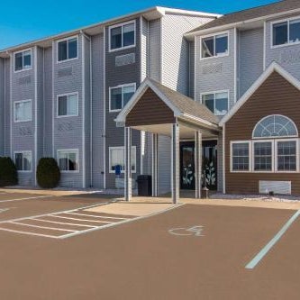 MainStay Suites Clarion, PA near I-80 Thumbnail