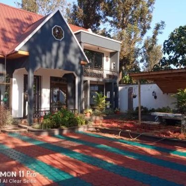 Cajanus Inn & Safaris