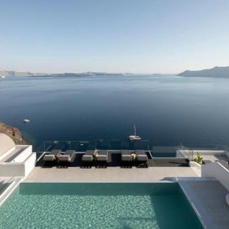 Hom Santorini Thumbnail