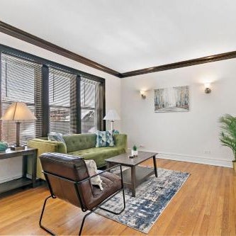 MERGED Charming 1BR Apartment close to Shops - Larchmont 3 Thumbnail