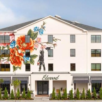 Elwood Hotel & Suites Thumbnail