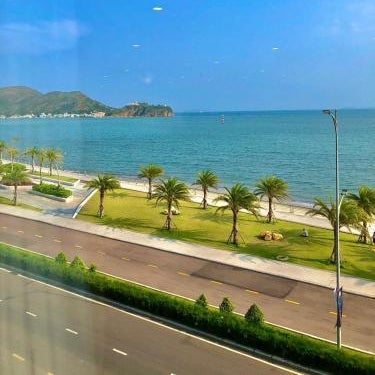 Canary Gold Hotel Quy Nhon - Beachfront Iconic Location