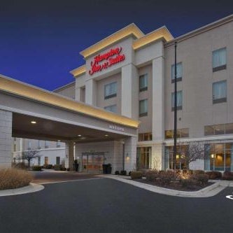 Hampton Inn and Suites Wichita Northeast Thumbnail