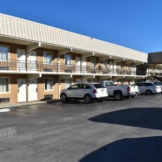 Inn Of Lenoir Motor Lodge Thumbnail