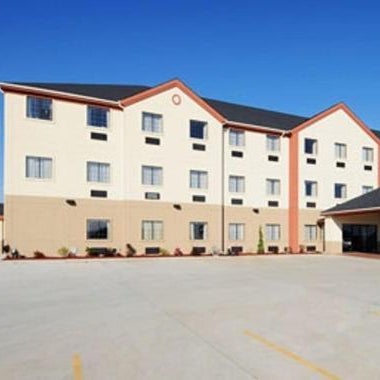 Quality Inn & Suites McAlester on Hwy 69 & 270 Thumbnail