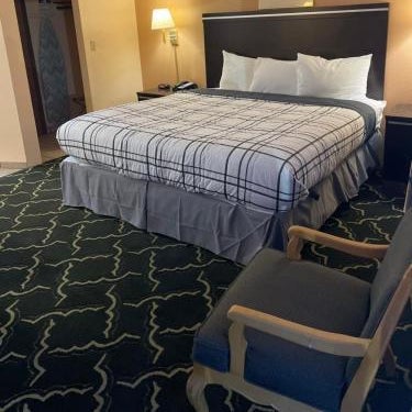 Royal Inn Eugene- Airport Thumbnail