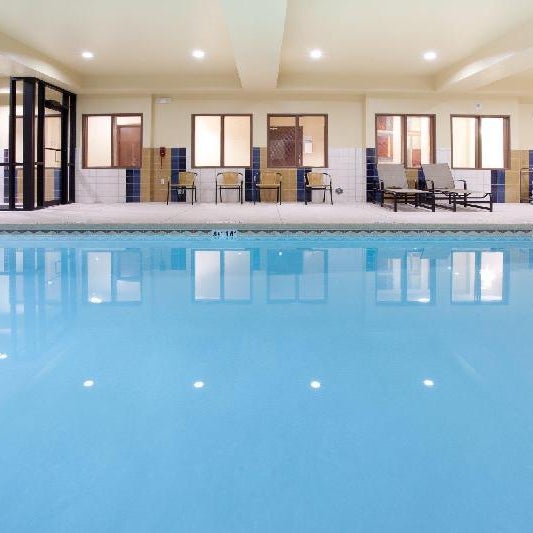 Holiday Inn Express Hotel & Suites Lamar By IHG Thumbnail