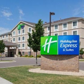 Holiday Inn Express Hotel & Suites Rogers By IHG Thumbnail