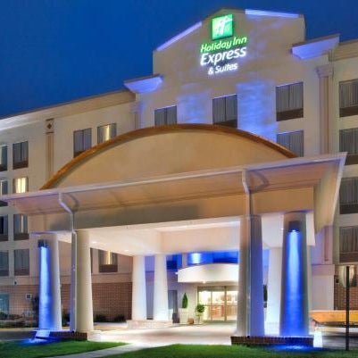 Holiday Inn Express Hotel & Suites Fredericksburg By IHG Thumbnail