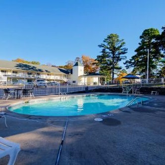 Hotel O Eureka Springs - Christ of Ozark Area Thumbnail