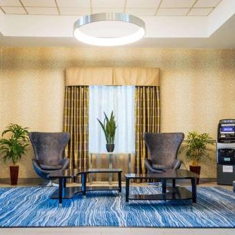 Comfort Inn & Suites Plainville-Foxboro Thumbnail