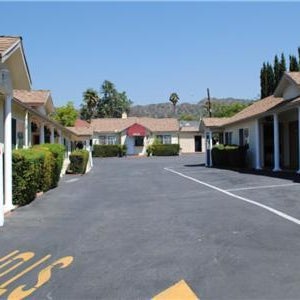 Rose Bowl Motel Thumbnail