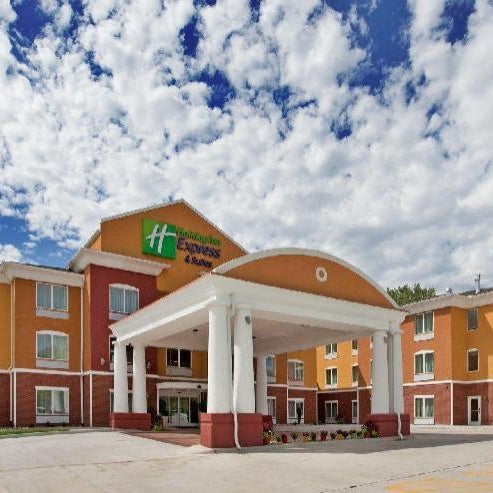 Holiday Inn Express & Suites Kansas City Sport Complex Area By IHG Thumbnail