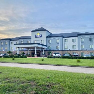 Days Inn & Suites by Wyndham Houston / West Energy Corridor Thumbnail