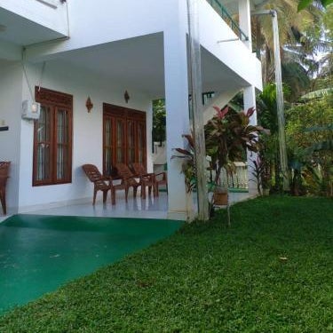 lake Edge Dambulla Thumbnail