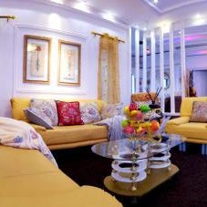 Golden Aurora Lodge Thumbnail