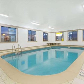 Super 8 by Wyndham Fairfield Thumbnail