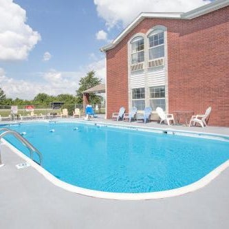 Super 8 by Wyndham Nixa/Springfield Area Thumbnail