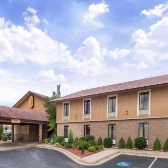 Super 8 by Wyndham Harrison AR Thumbnail