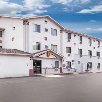 Super 8 by Wyndham Hot Springs Thumbnail