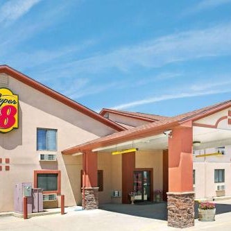 Super 8 by Wyndham Longmont/Del Camino Thumbnail
