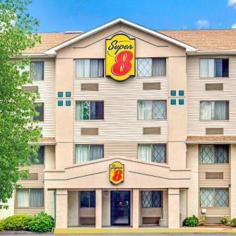 Super 8 by Wyndham Stamford/New York City Area Thumbnail
