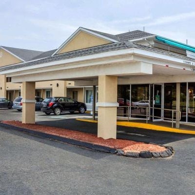 Quality Inn Waterbury Thumbnail