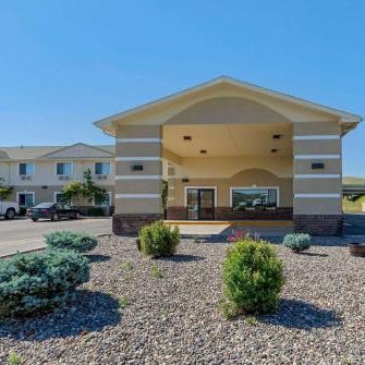 Super 8 by Wyndham Big Timber Thumbnail