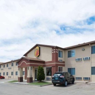 Super 8 by Wyndham Bernalillo Thumbnail