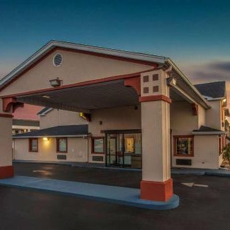 Super 8 by Wyndham Florence Thumbnail