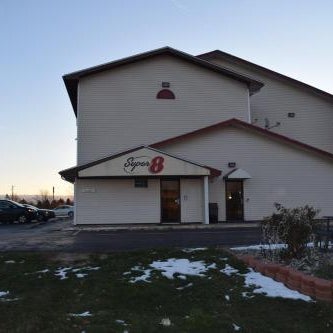 Super 8 by Wyndham Saginaw Thumbnail