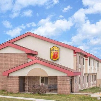 Super 8 by Wyndham Sheboygan WI Thumbnail