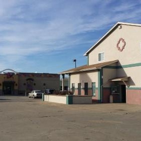 Value Inn & Suites Salina Thumbnail