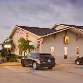Super 8 by Wyndham Keokuk Thumbnail