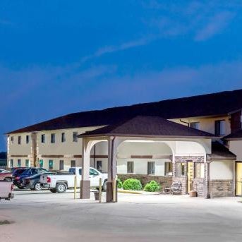 Super 8 by Wyndham Grinnell IA Thumbnail