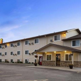 Super 8 by Wyndham Council Bluffs IA Omaha NE Area Thumbnail