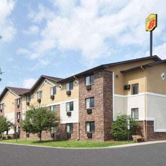 Super 8 by Wyndham Canton/Livonia Area Thumbnail