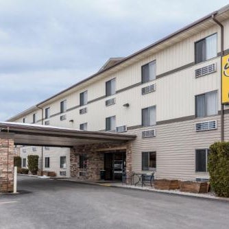 Super 8 by Wyndham Kalispell Glacier National Park Thumbnail