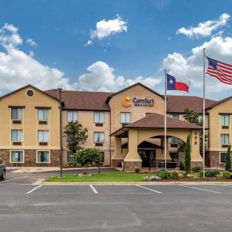 Comfort Inn & Suites Mansfield Thumbnail