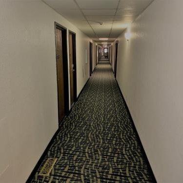 Super 8 by Wyndham Shakopee Thumbnail