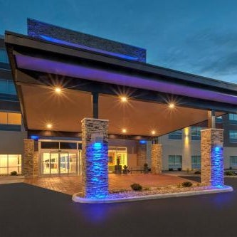 Holiday Inn Express & Suites Milan - Sandusky Area By IHG Thumbnail