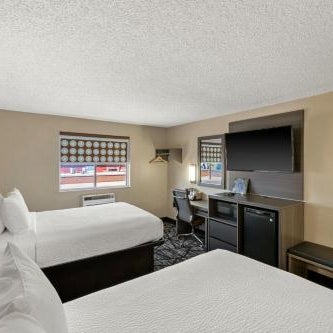 Super 8 by Wyndham Charlottesville Thumbnail