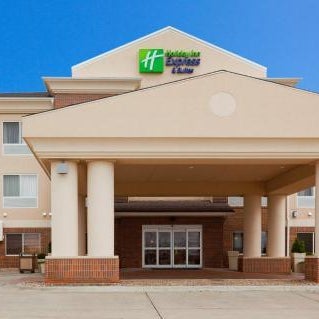 Holiday Inn Express Suites Yankton Hotel By IHG Thumbnail