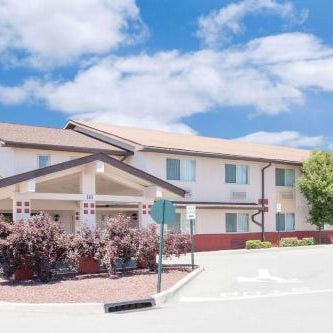 Super 8 by Wyndham Middletown Thumbnail